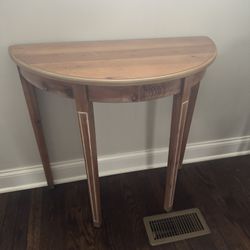 Curved Side Table 
