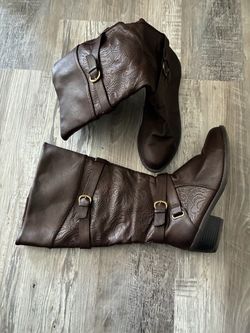 Brown knee like boots