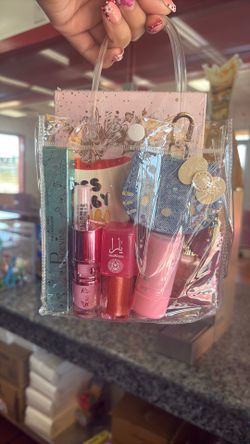 Make up bundle goodie bag