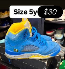 Jordan retro cheap size 5y