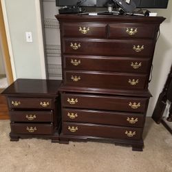 Queen Bedroom Set