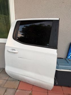 2023 chevy Silverado rear right door white