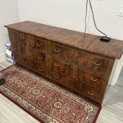 Big Dresser