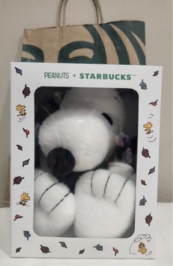 Peanuts + Starbucks snoopy plush