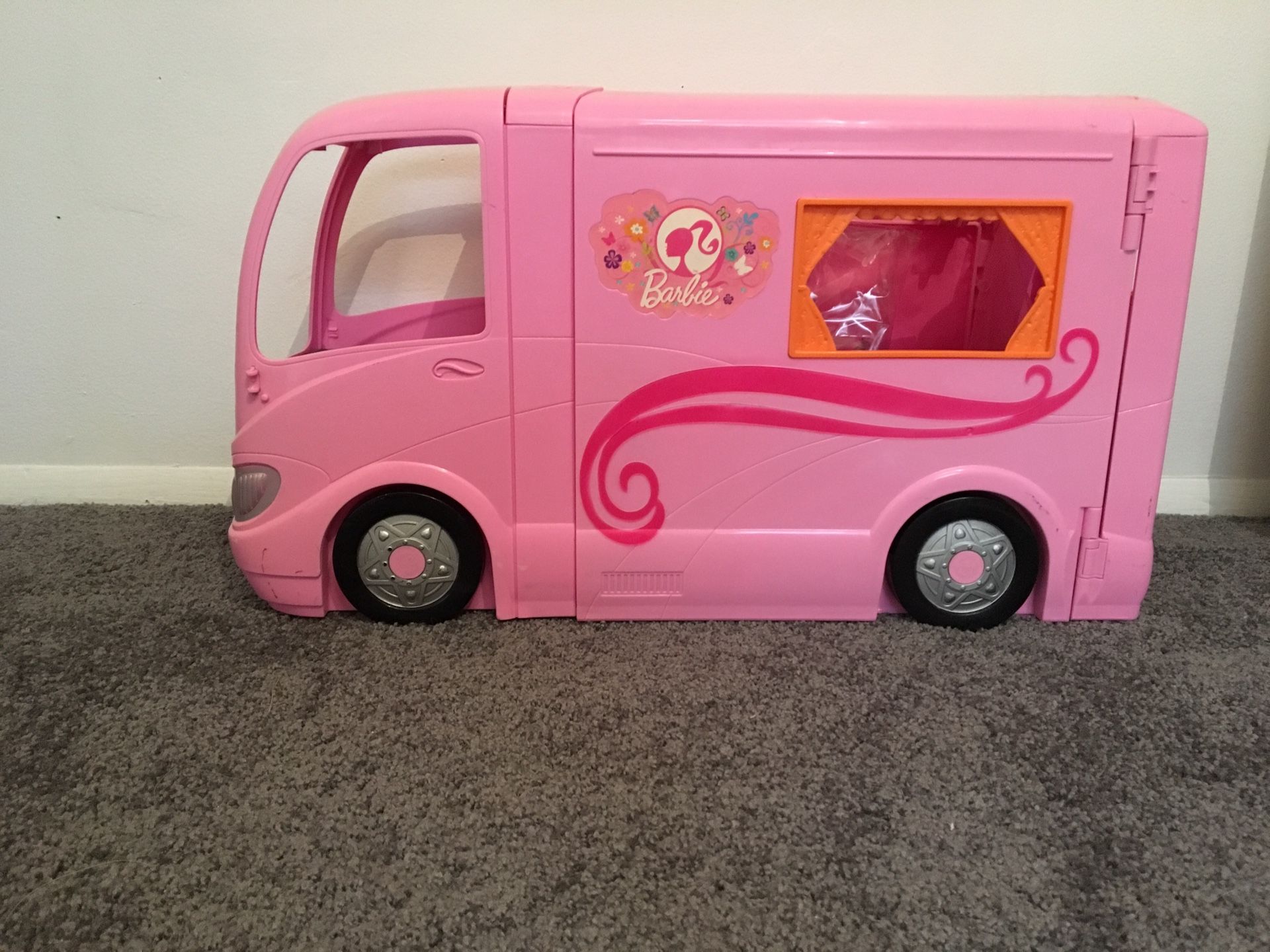 Barbie Glamour Camper