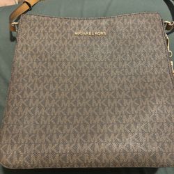 MK purse