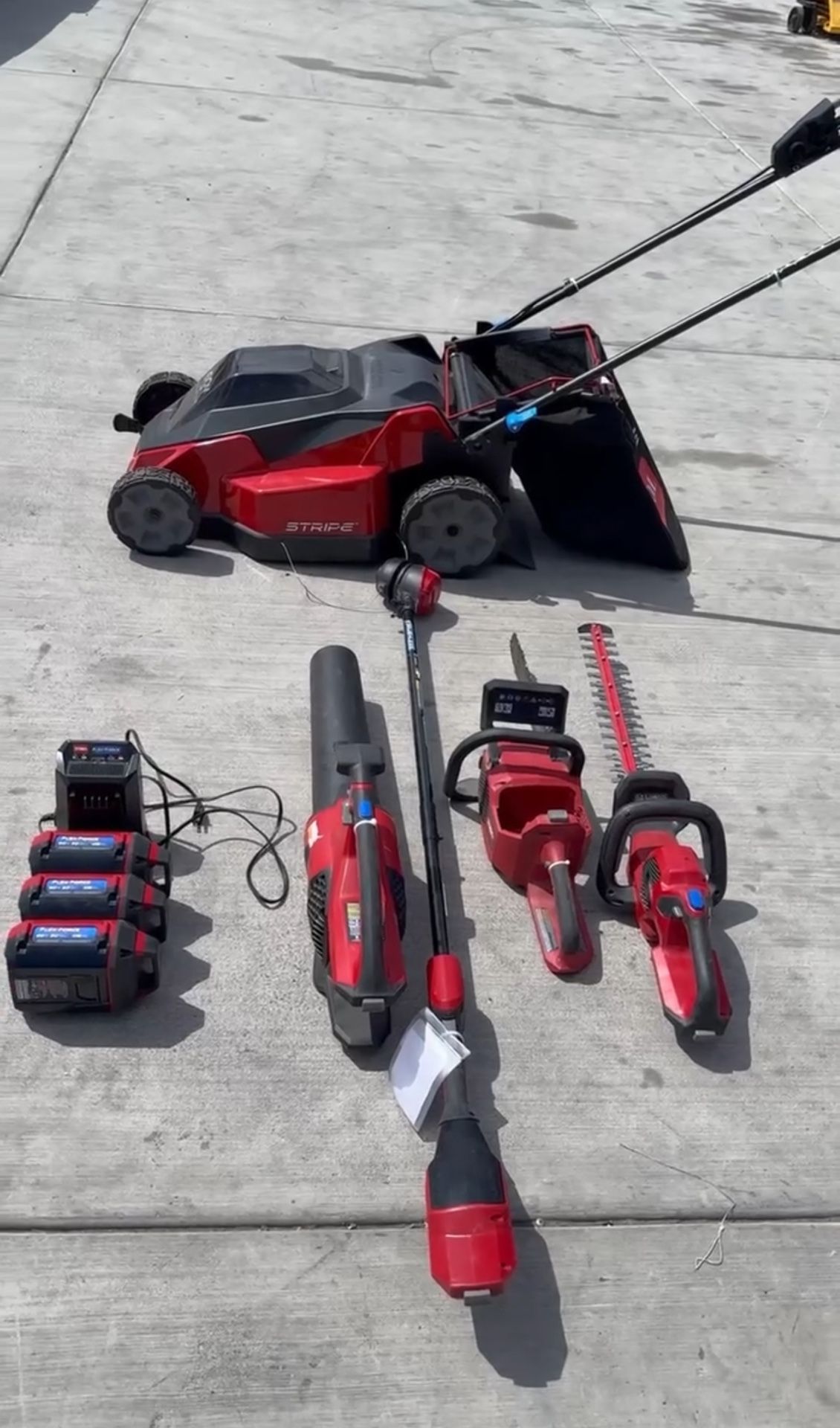 Toro 60v Garden Tools Kit 