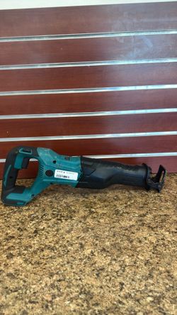 Tools saw Makita xrj04