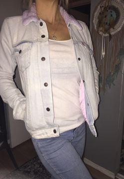 Levis Jean jacket with quilted inside and lavender Sherpa