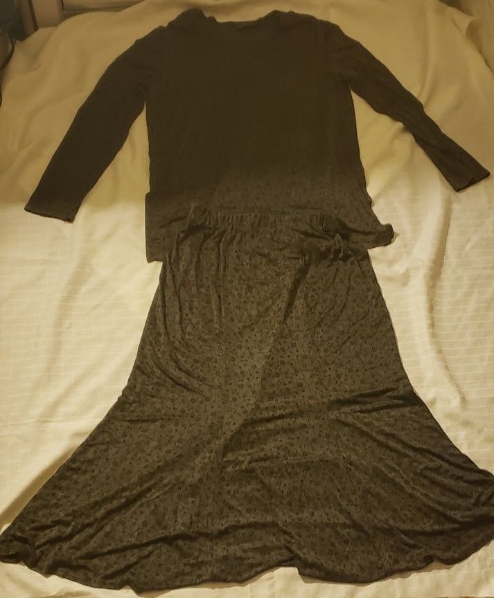 Carole Little 2-Piece Green Floral Long Sleeve Blouse & Skirt (L)