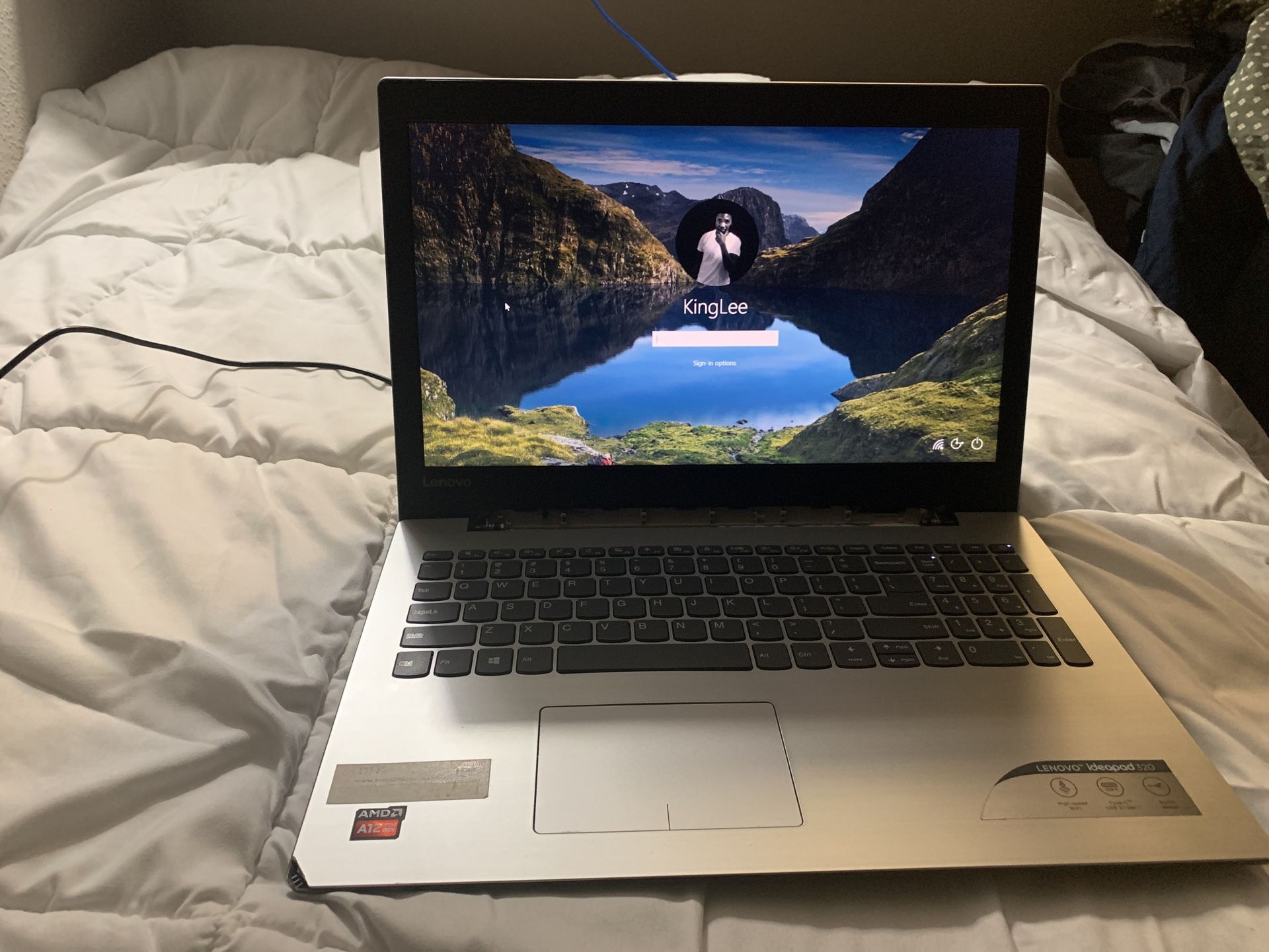 LENOVO ideapad 320