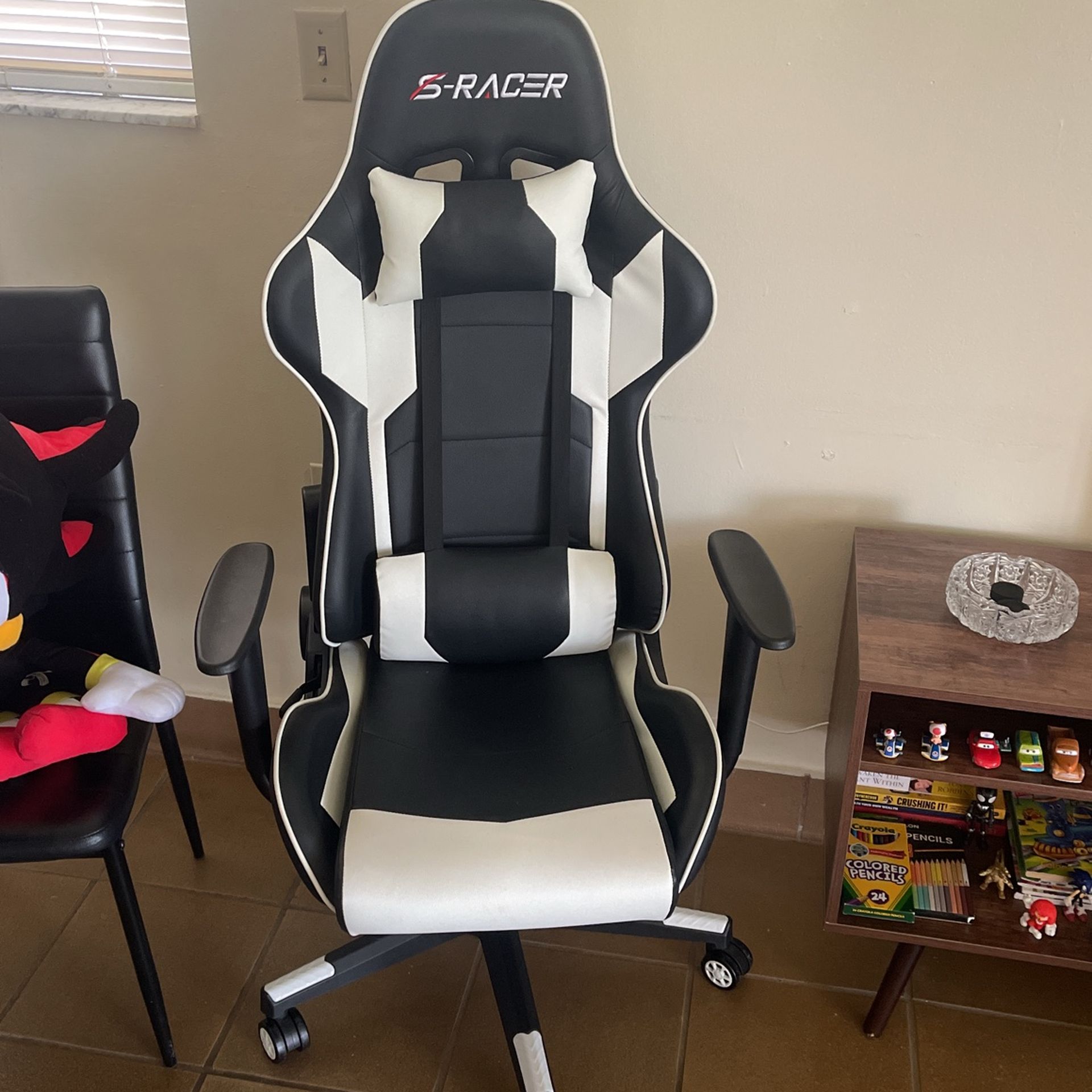 Streamer Chair