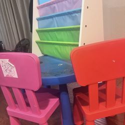 Kids Table With Chairs and Book Shelf