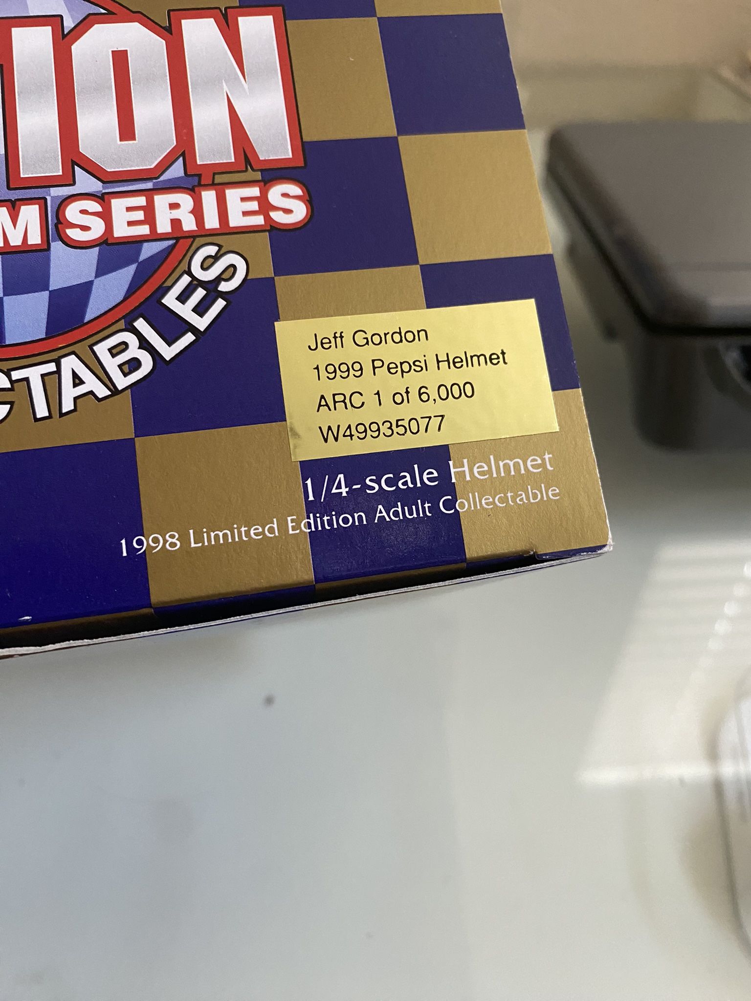 NIB Jeff Gordon 1999 Pepsi Racing 1/4 Scale Helmet Action Platinum Series NASCAR