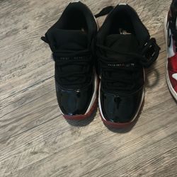 Retro Jordan Bred/ Retro Jordan 1