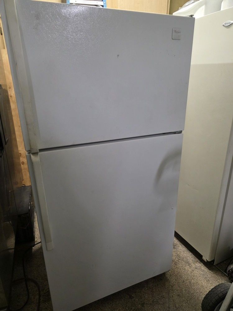 Whirlpool 18 Cubic Feet White Top Freezer REFRIGERATOR