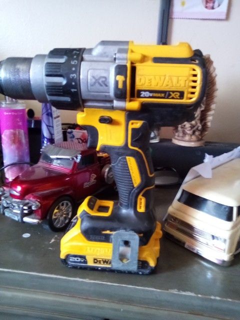 Hammer Drill DEWALT 20V 
