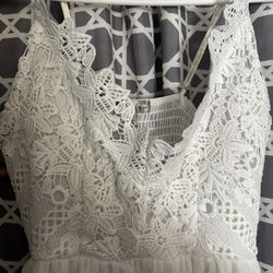 Medium white dress