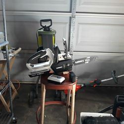 Hart Battery Operated Chainsaw 