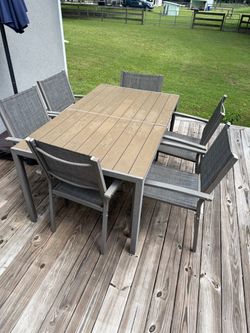 Outdoor patio table with 6 chairs