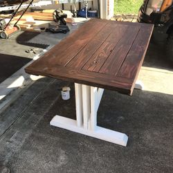 Farmhouse Breakfast Table 