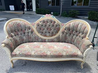Victorian style ivory lounge chairs set