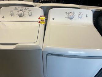 Ge washer and dryer set in good working condition