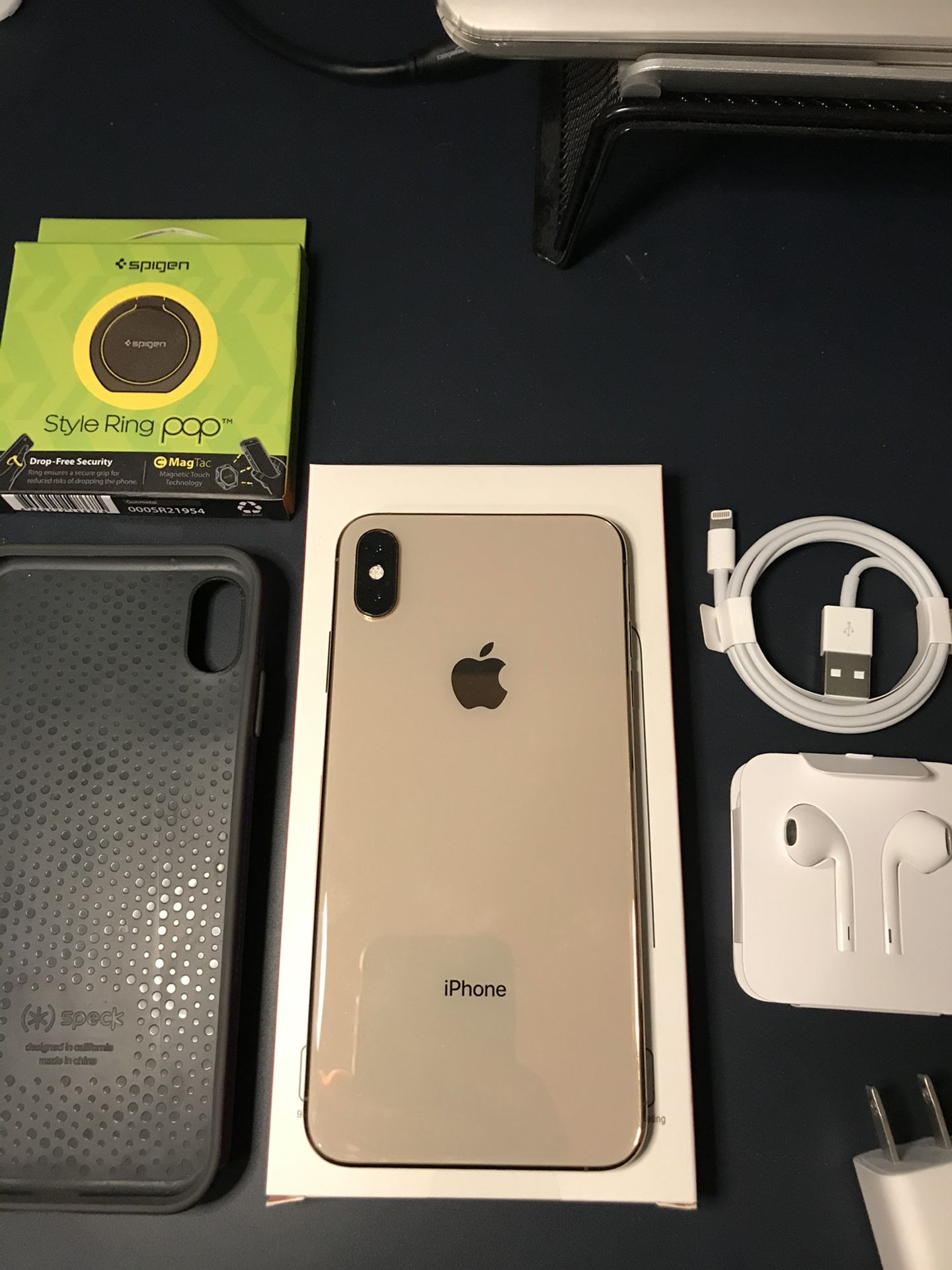 Iphone xs max 64gb gold unlocked