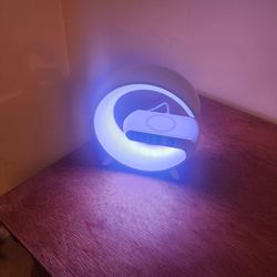 G- SHAPED LEAD WIRELESS CHARGER