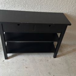 Black Entry Table