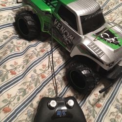 Green And Silver R/c Car