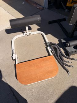 Booty sprout and quad isolation unit free!!! Come get it. And get that booty In shape! lol