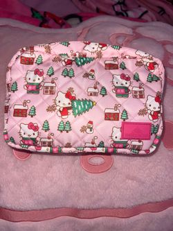 Hello kitty makeup bag🎀