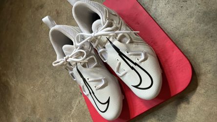 Football cleats