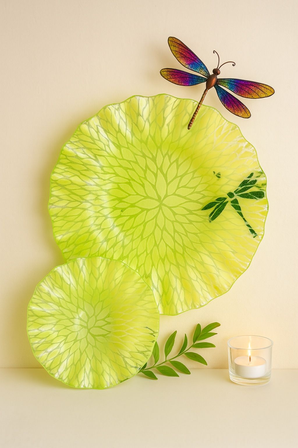 Sydenstricker Studio Glass USA 1990s Set Of 2 Fused Chartreuse Platters Plates, Signed