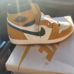 BRAND NEW MENS SIZE 14 JORDAN 1S
