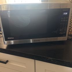 Panasonic Inverter 1200w Counter Microwave 