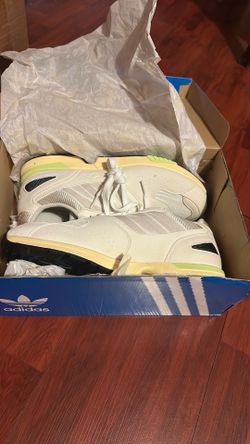Brand new Adidas ZX4000 men's 10.5