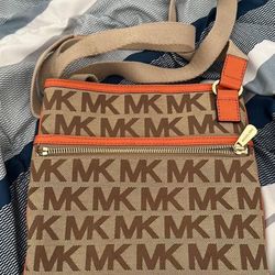 Michael Kors Crossbody Bag
