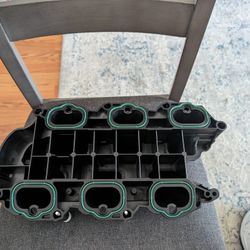 2013 Dodge Lower Intake Manifold - Durango 