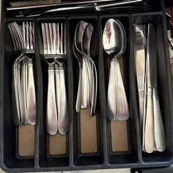 Silverware Set