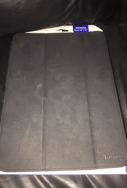 Targums tablet case