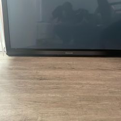 46” Panasonic Flatscreen Smart Tv