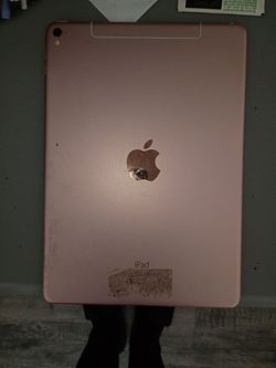 2 iPads FOR SELL