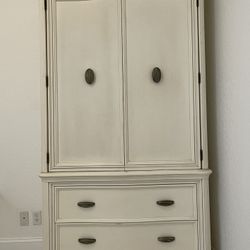 Armoire