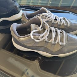 Low gray, Jordans men’s size 11