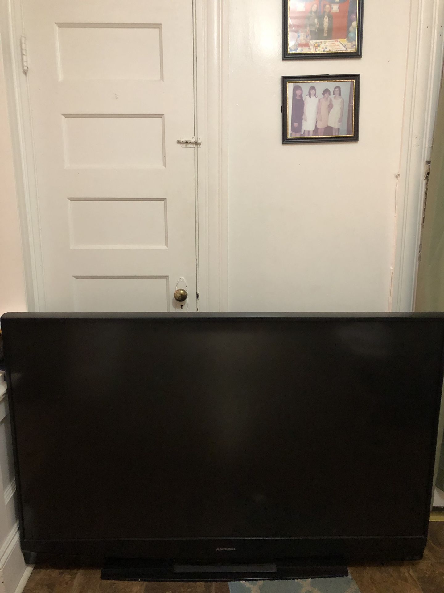 Flat screen 60in 150.00 or best offer