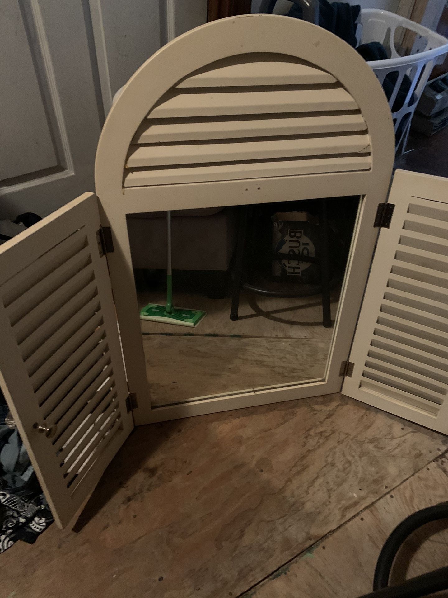 Shutter Mirror
