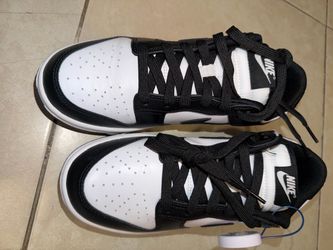 Panda dunks size 7