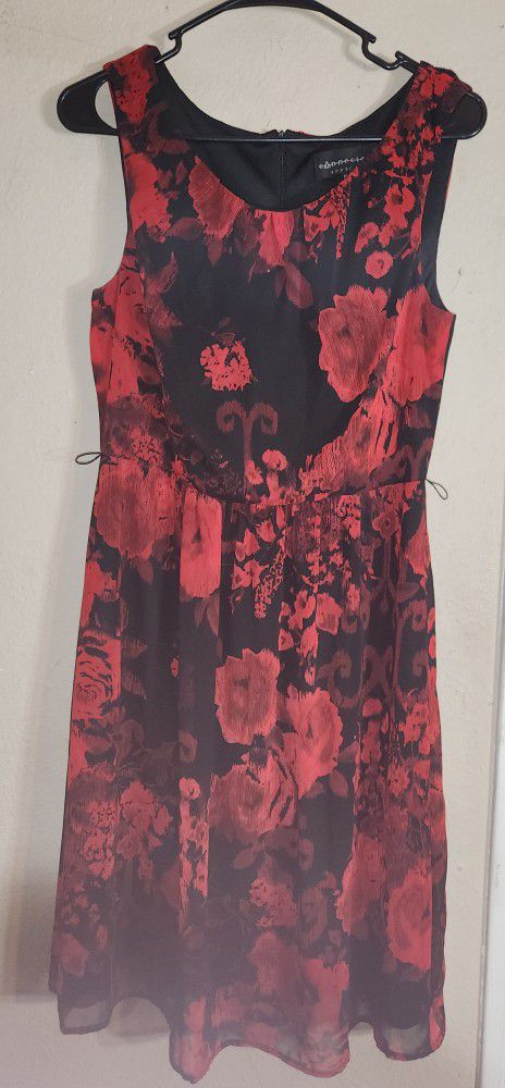Ladies 10 Red/black Print Floral Dress